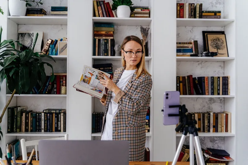 From Forum Thread to Five Figures: How Digital Collector Communities Decide What's Worth Chasing