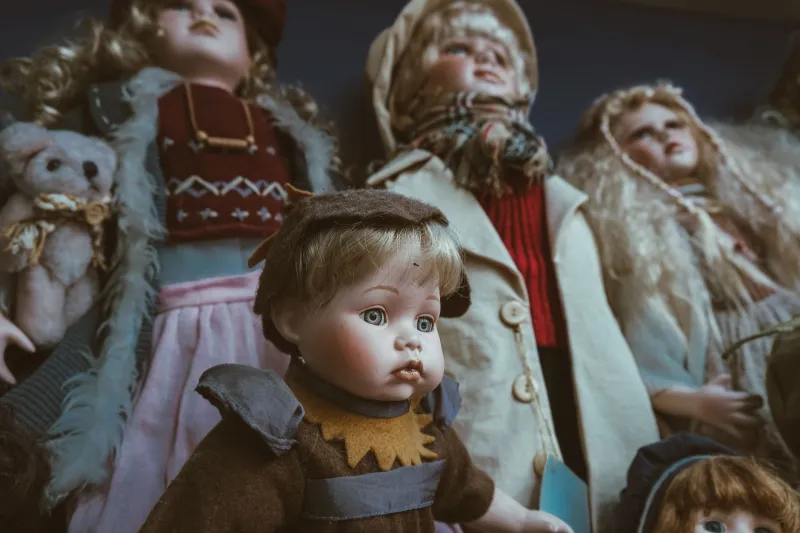 The Fall From the Top Shelf: When Yesterday's Must-Have Doll Becomes a Hard Sell