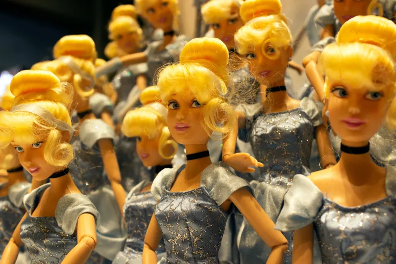 Plastic, Porcelain, and Profit: What's Really Driving the Vintage Doll Market Past Five Figures